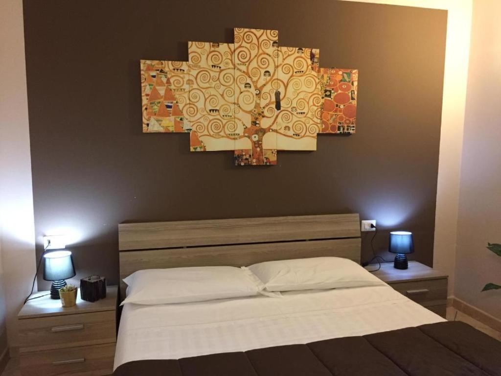 Hotel Ded 1 파르마 외부 사진